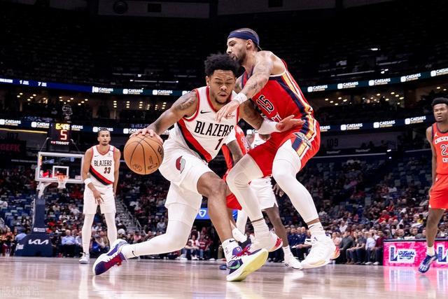 郭艾伦复出13+8辽宁7连胜 浙江大胜北京37分